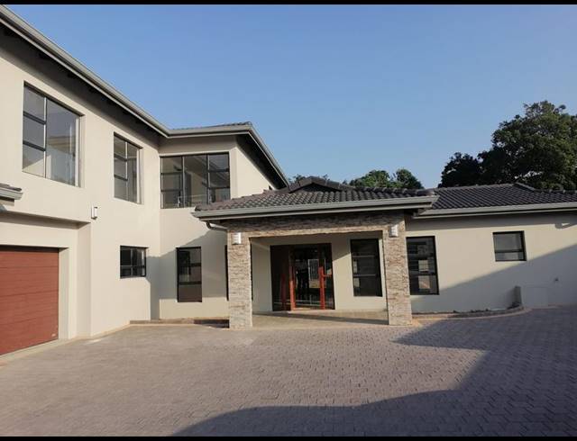 4 BEDROOM HOUSE FOR SALE IN MZINGAZI GOLF ESTATE